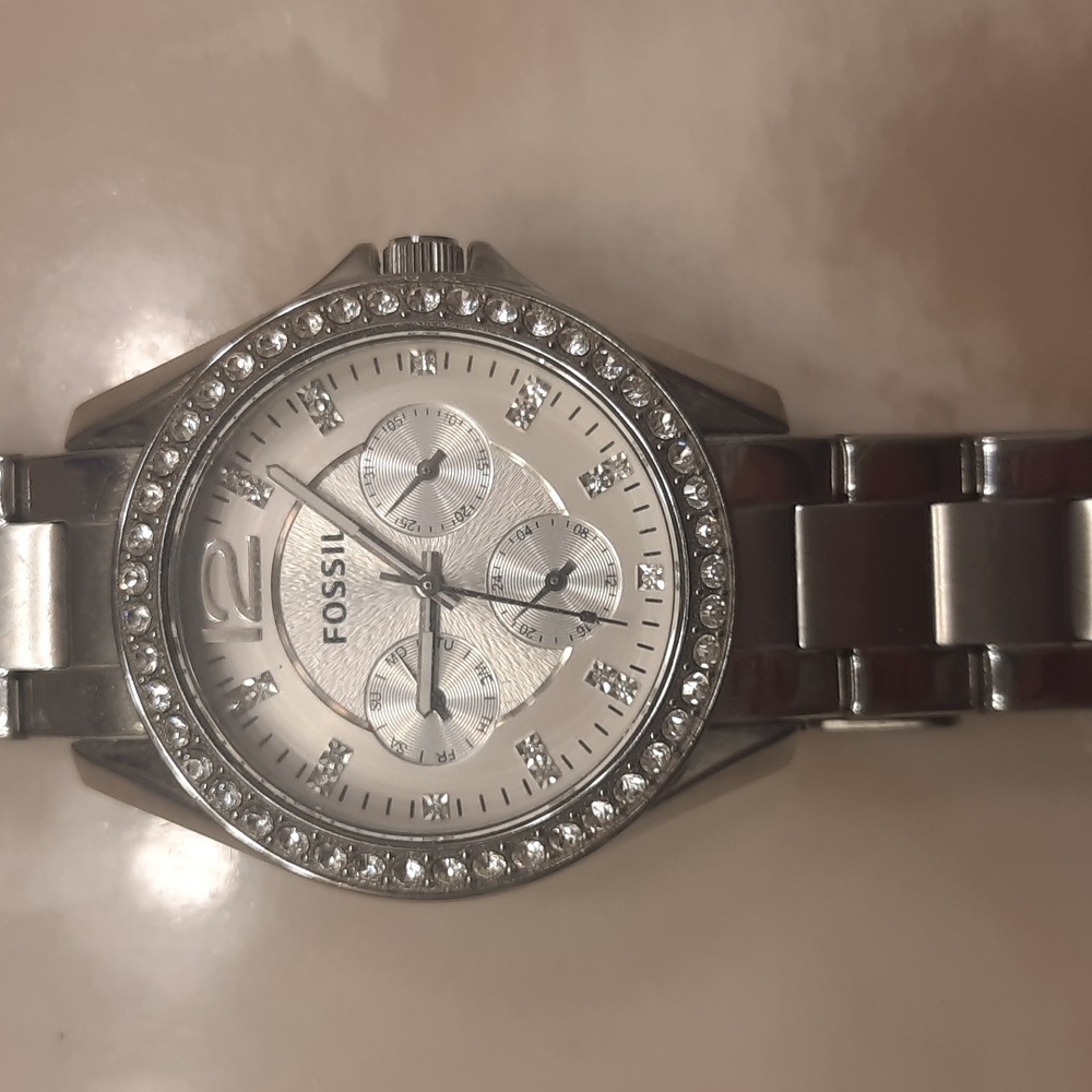 Fossil Watch - Picture 2 of 5
